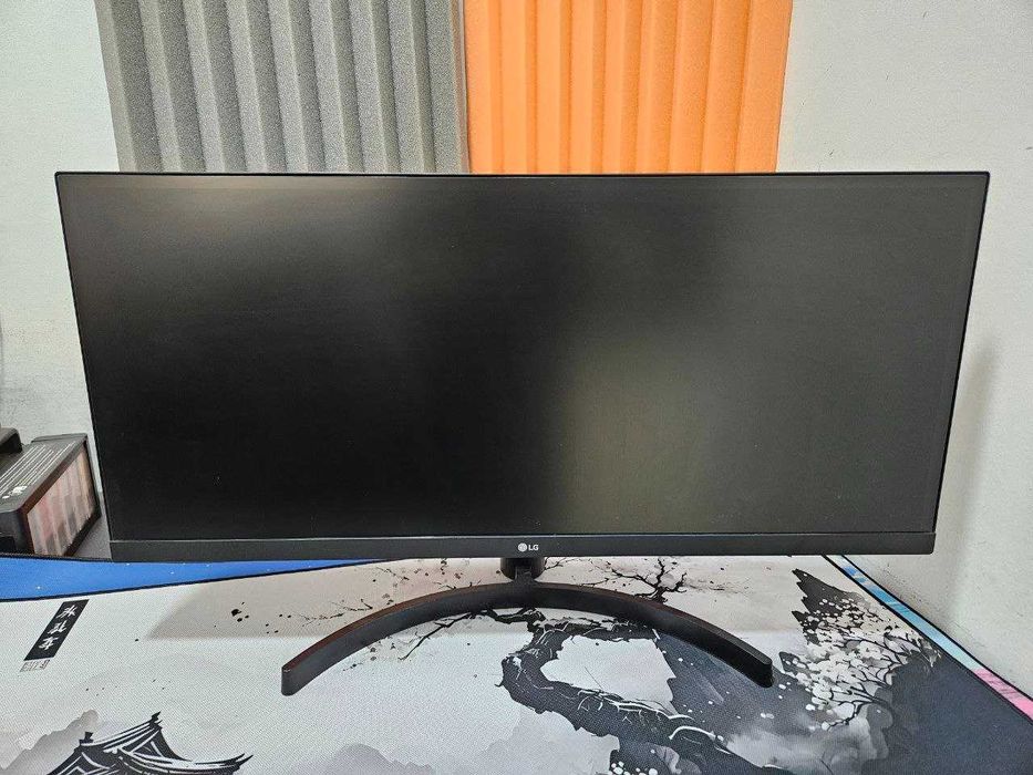 Монитор LG 29WL500 Black