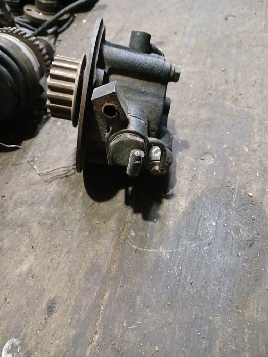 Вакуумный насос Нисан CD20