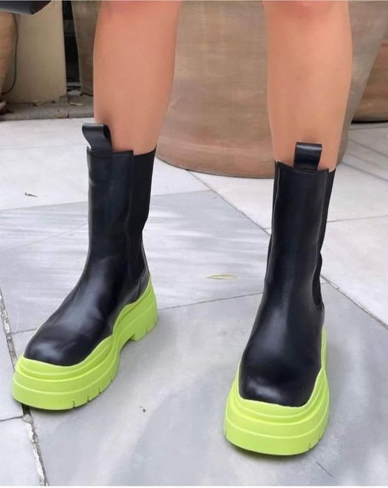 Стилни дамски обувки