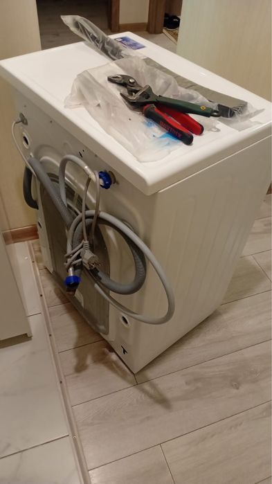 Продам стиральную машину