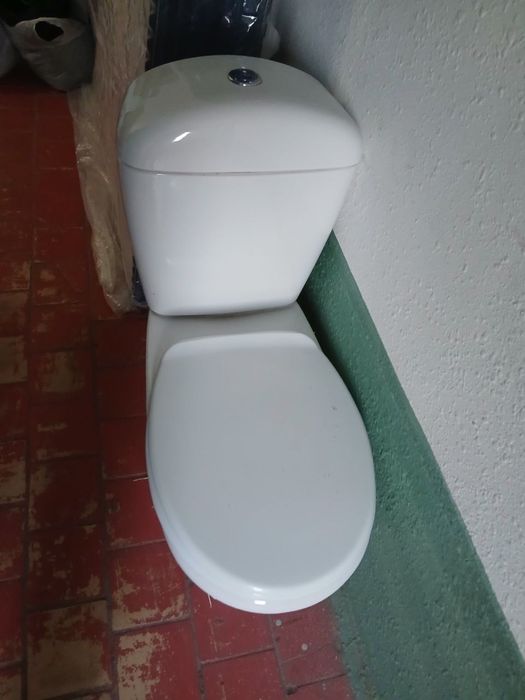 Продаётся унитаз