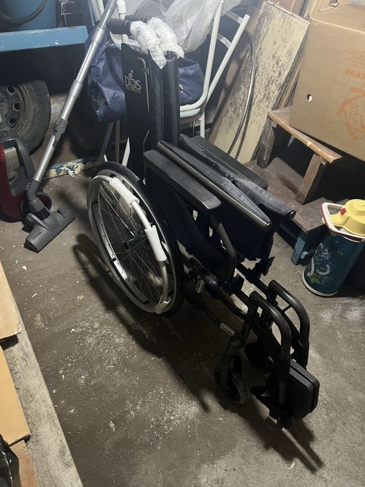 Инвалидная коляска
