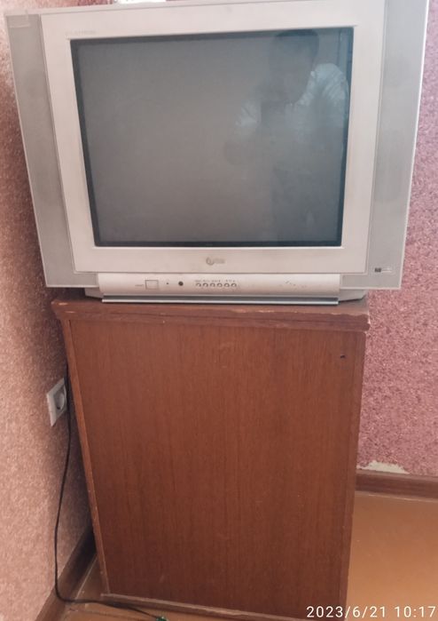 Продается швейная машинка.тикув машина сотилади.