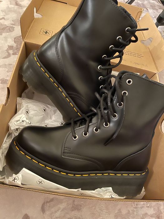 Dr. Martens Jadon Max