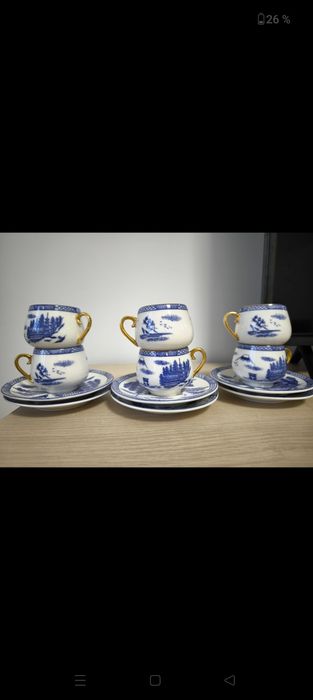 Seturi servicii cafea, aproape noi