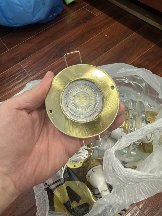 Продам лампочки, софиты