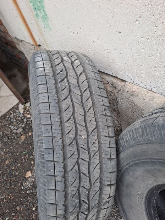 продам комплект резины