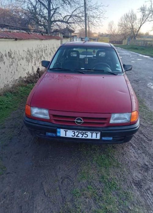 opel astra f 1.4 бензин