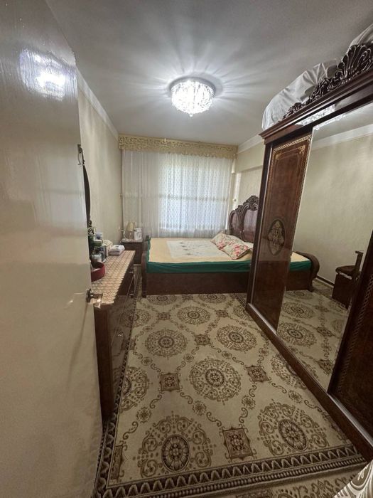 Юнусабад 4 Квартал Продается квартира 4/4/4 балкон 2х6 Кирпичный Дом