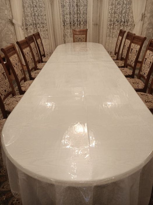 Стол со стульями, для гостиной или кухни