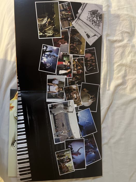 vand 2 vinyluri (ACDC si BOHEMIAN RHAPSODY)