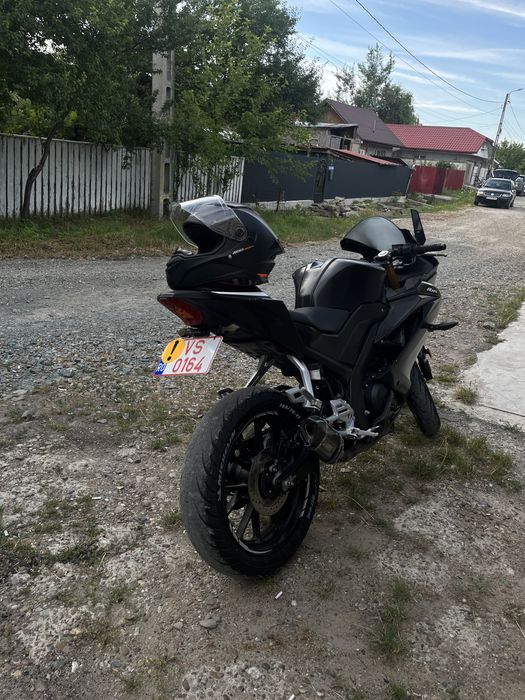 Yamaha yzf r 125  2019