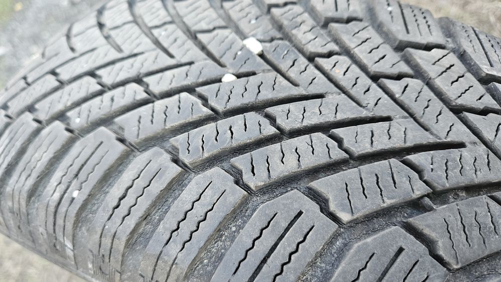 2бр гуми 195 65 15 континентал