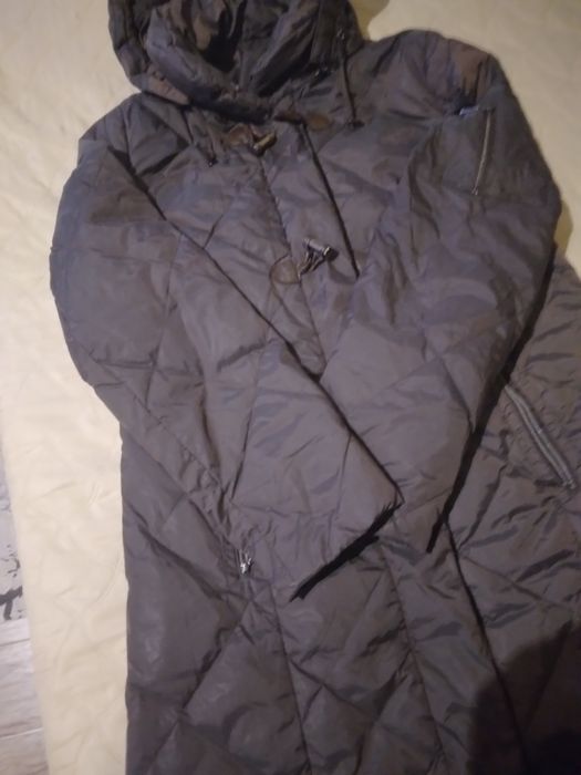 Дамско яке с пера