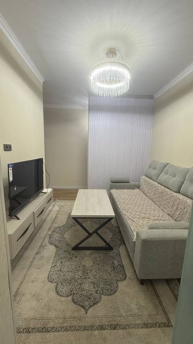 Продаю квартиру Яшнабадский р-он ул. Иззат Новостройка 1-ком 2-этаж 8-