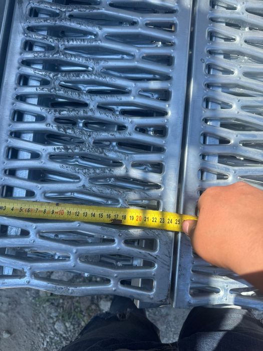 Trepte zincate pentru Scară metalice