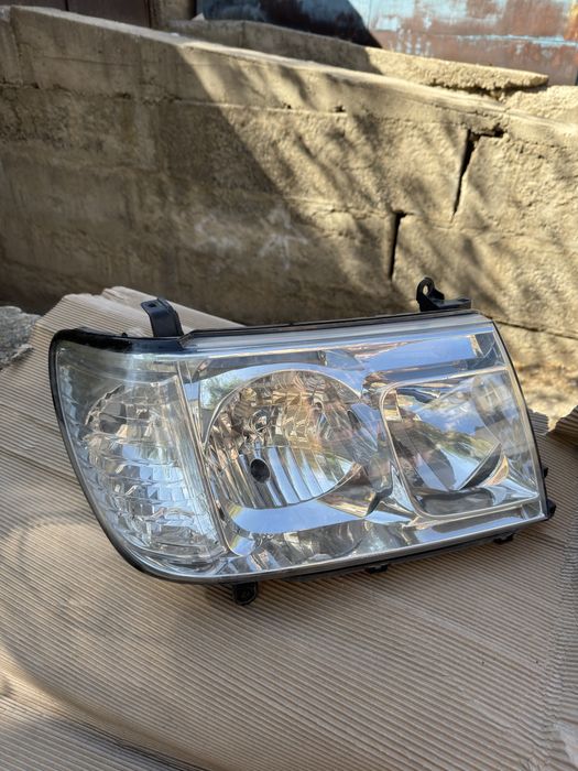 Фара от  Ланд Крузер 100