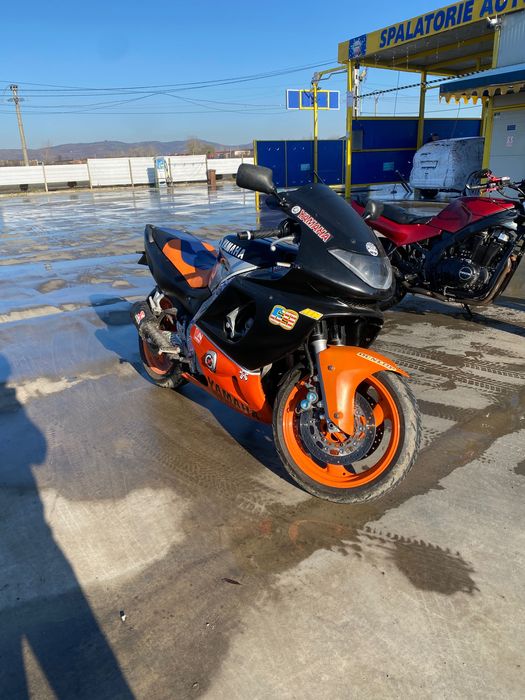 Yamaha thunderchat 600