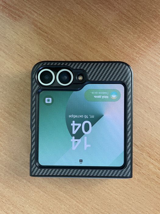 Samsung Galaxy Z Flip6