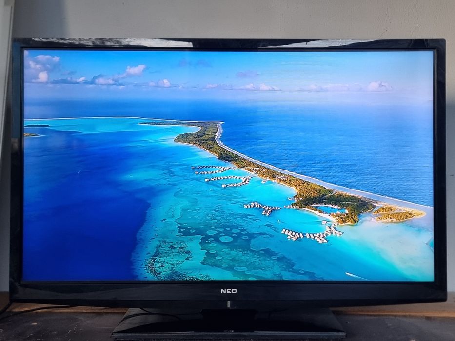 Телевизор / Neo - 32" - FullHD , Цифрова + Ефирна