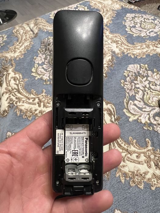 Продам радиотелефон PANASONIC модель KX-TGHAZORU