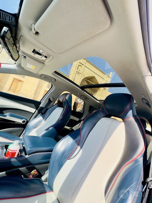 Машина в хорошем состоянии продаю срочно торг