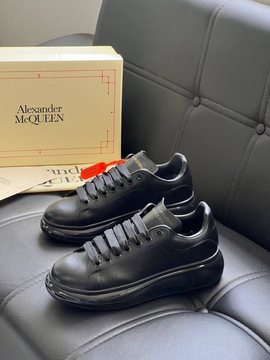 Adidasi Alexander Mcqueen noi !!! Marimi 40/44 !!!