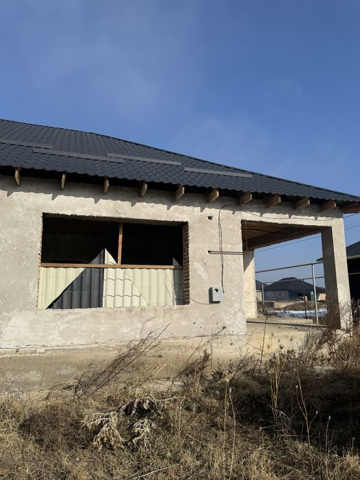 Продается дом с земельным участком