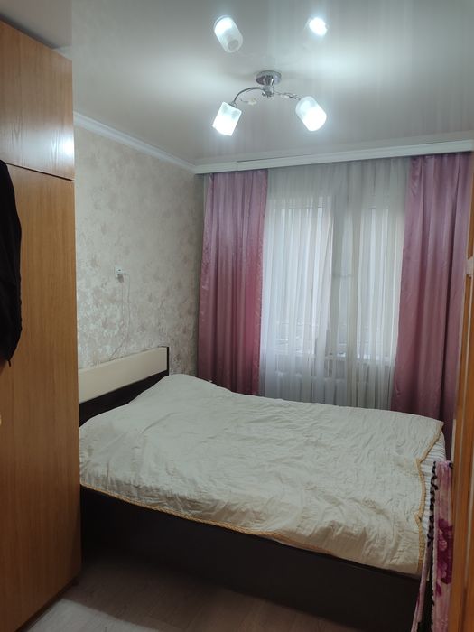 Продам квартиру 3-х комнатную