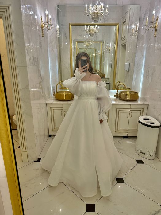 Свадебное платье