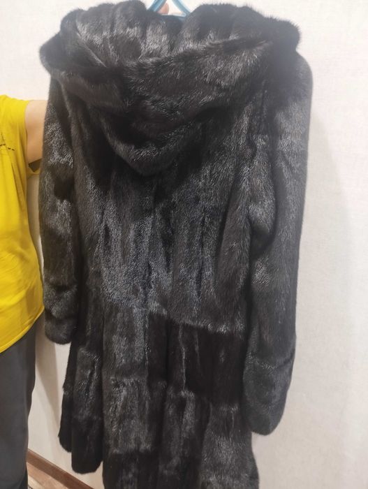 Срочно продам норковые шубы 2