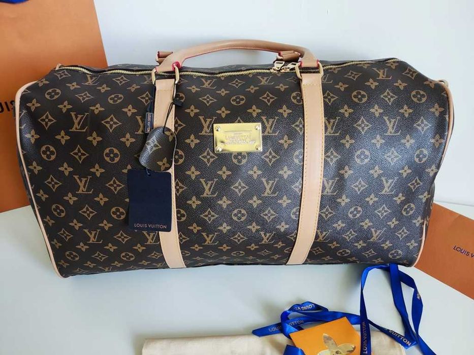 In stoc voiaj, geanta sport LV, piele 92-145