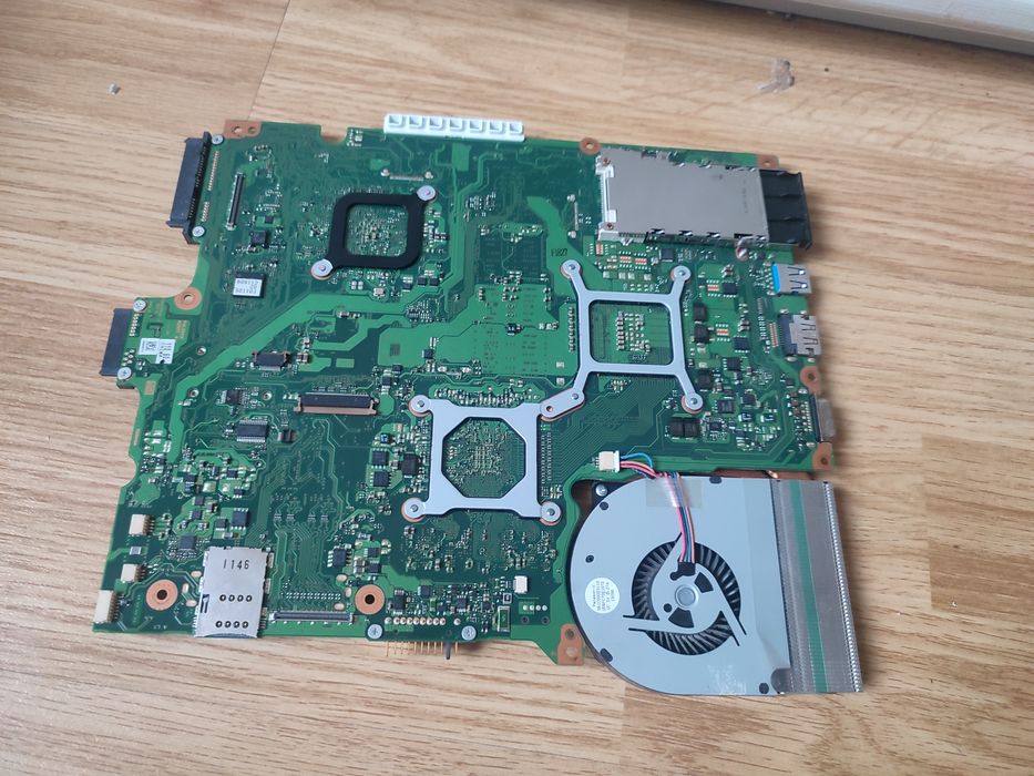 Placa de baza Laptop Toshiba Tecra R850 R950 - intel