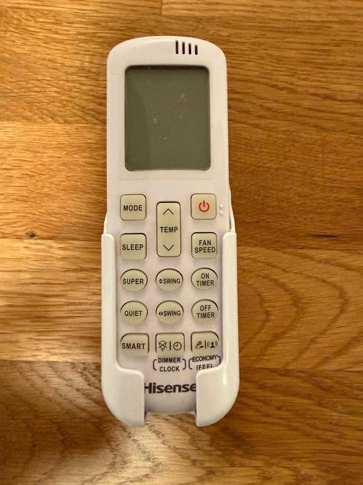 Telecomandă AC Hisense DG11R2-01 noua cu suport