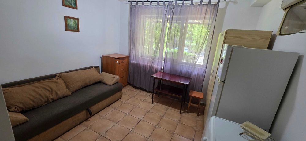 Garsonieră de închiriat Podu Roș - Mobilată și utilată complet – Proprietar, fără comision
