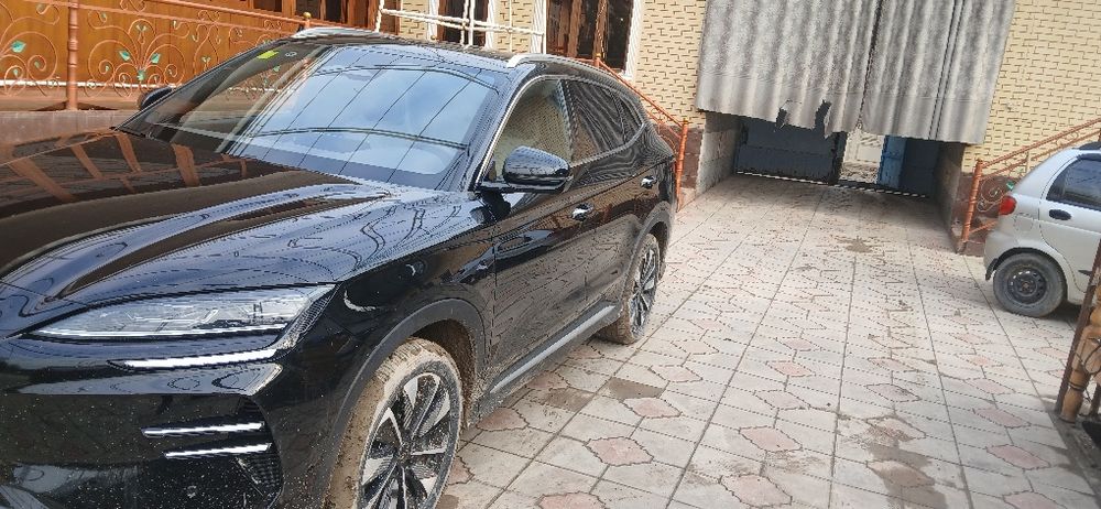 Moshina yangi zor xolatda