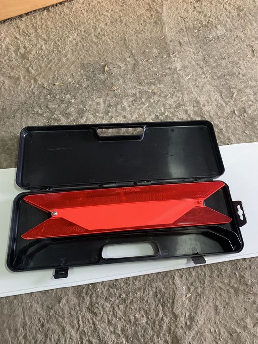 Чисто нов триъгълник