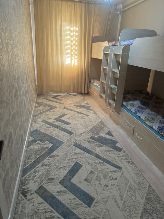 Детский кровать кілемімен