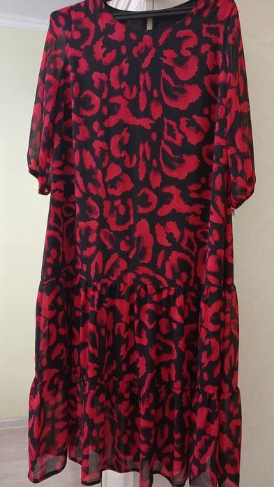 Продам платье . Размер 50 .