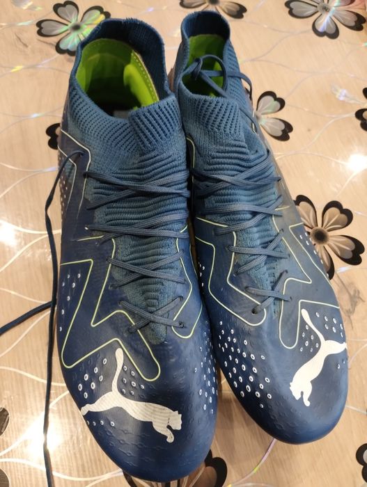 Продавам бутонки с чорап