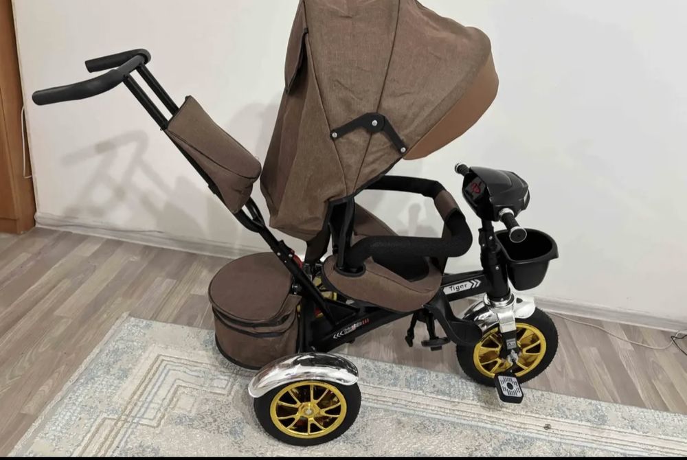 Велосипед трехколесный