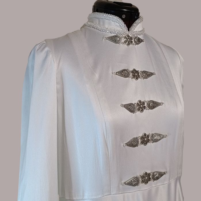 Келин койлак, оқшом либоси