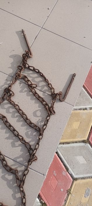 Plase lanț 4x2 sau 4x4