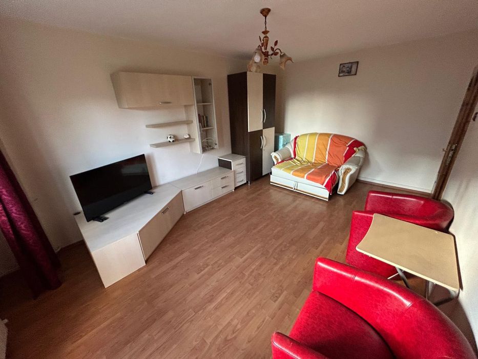 Inchiriez apartament 2 camere