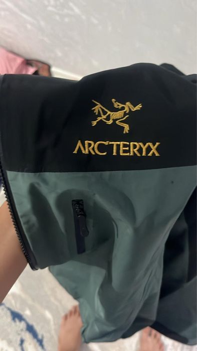 Ветровка arcteryx