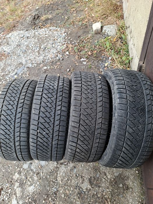 Продам шины. 245/45/19 кумхо