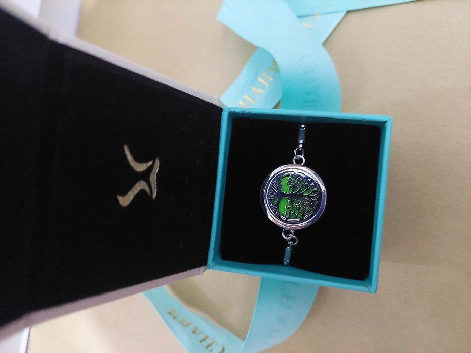 Cadoul ideal bratara cu aromaterapie pomul vietii - cutie cadou charm