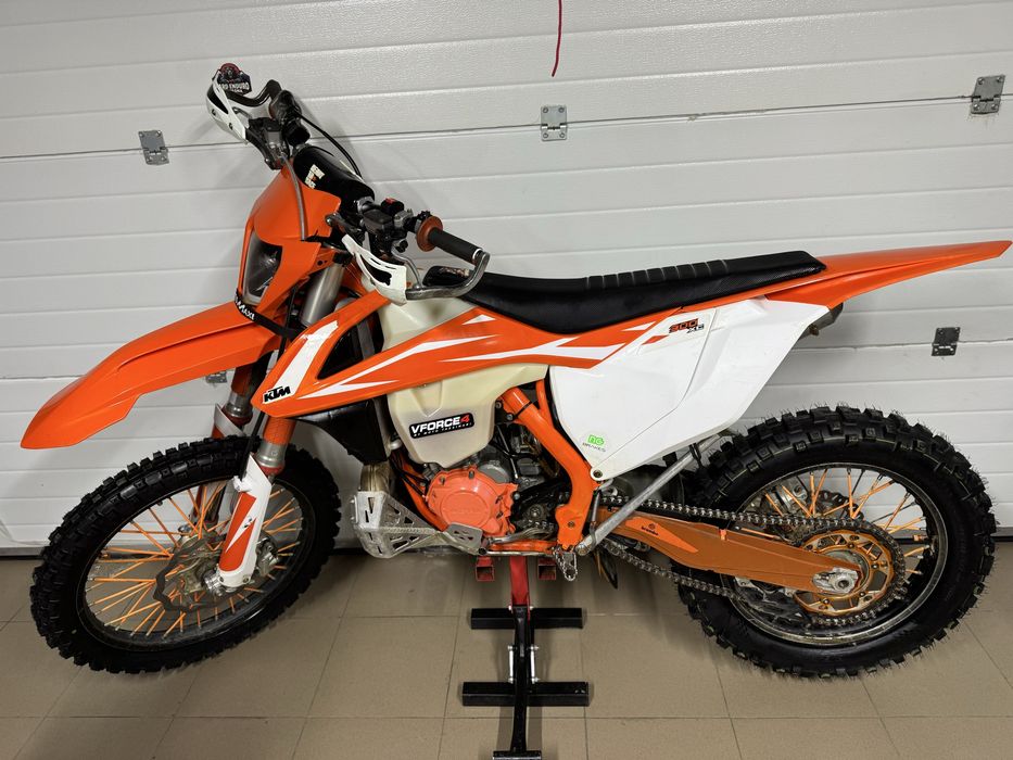 KTM XC-300-2019/Carburație