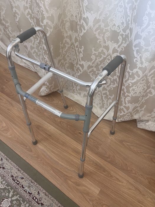 Ходунки для взрослых