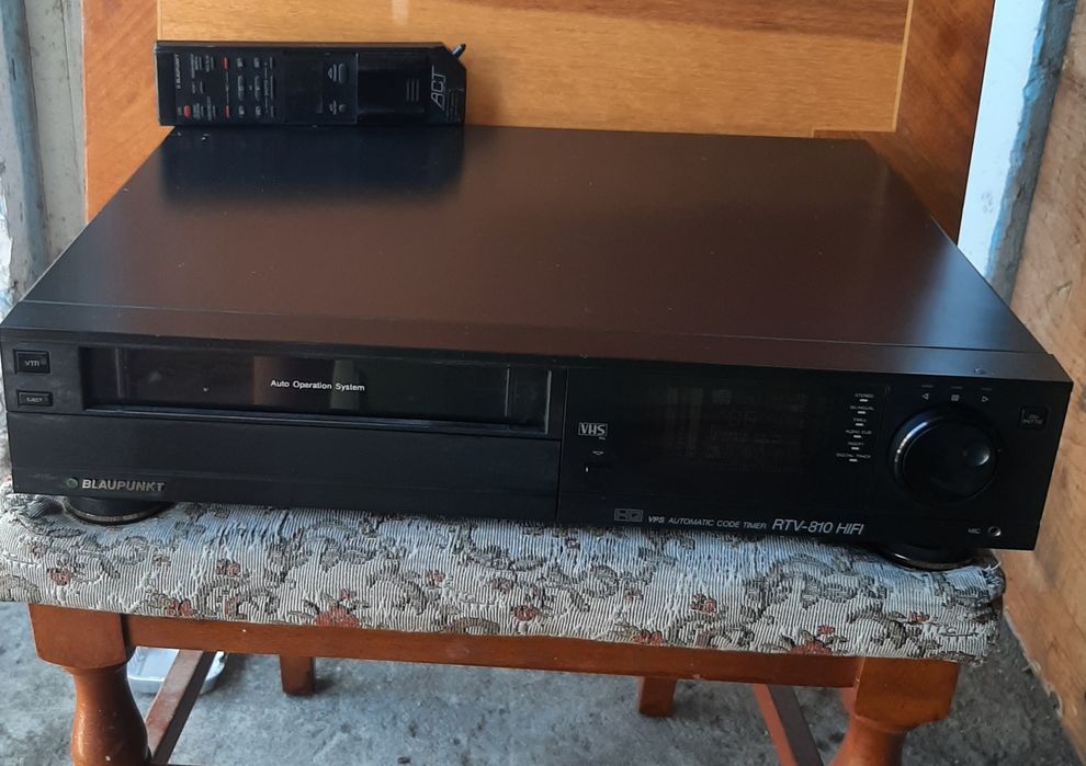 Vând videorecorder blaupunkt stereo rtv-810 în stare bună
